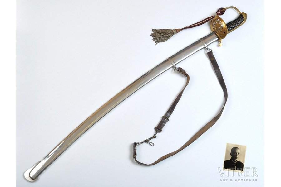 zobens, Latvijas armijas parādes zobens, ar īpašnieka foto, asmeņa garums - 86 cm, roktura garums - 16 cm, Latvija, 20 gs. 30tie gadi